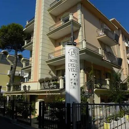 Hotel Perla 3*
