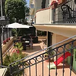 酒店 Perla 里米尼